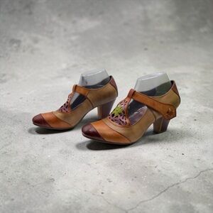 L’ARTISTE BY SPRING STEP “JARDIN” CUTOUT MARY JANE HEELS SIZE 9 US